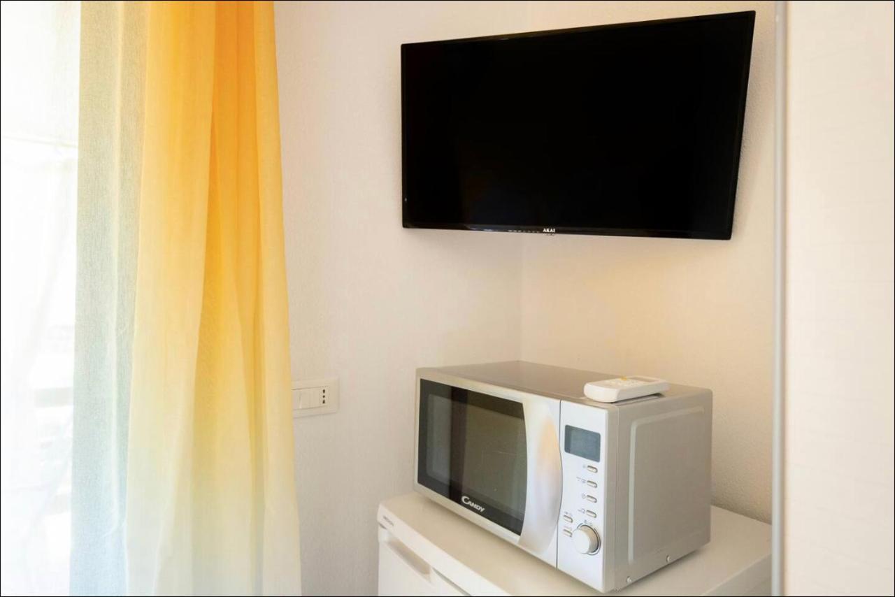 Casa Sharon Appartamento Vista Mare Ad أولبيا المظهر الخارجي الصورة