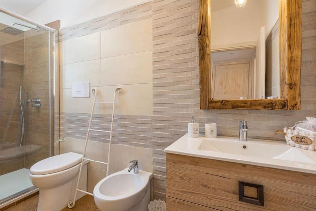 Casa Sharon Appartamento Vista Mare Ad أولبيا المظهر الخارجي الصورة